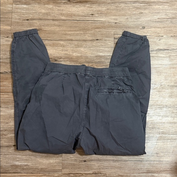 James Perse Charcoal Relaxed Jogger Pants - Picture 2 of 2